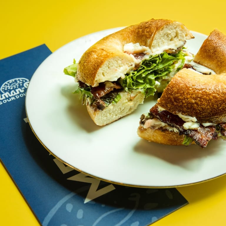 Delicious Delivery Options for Bagels and Brunch